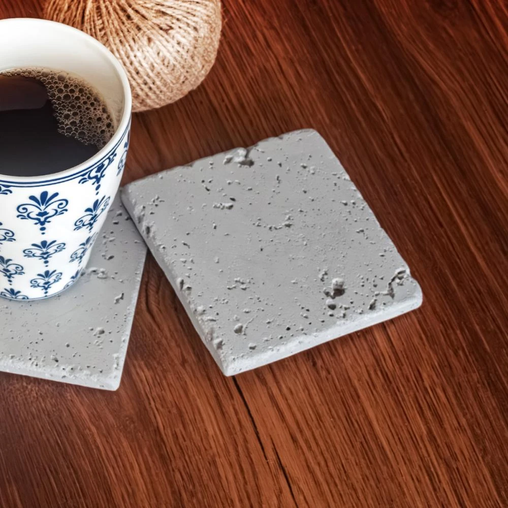 Kare Naturel Beton Bardak Altlığı 4’lü Set – El Yapımı Minimal Ofis & Ev Dekoru